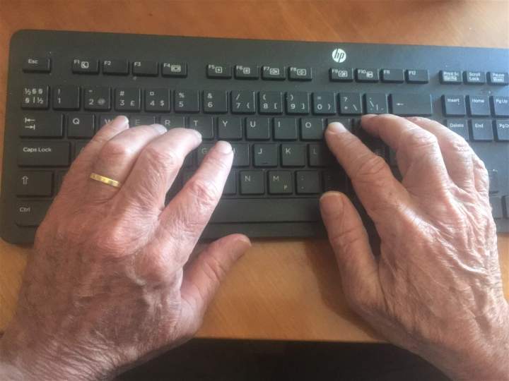 HVAD GÅR FORFATTERE OG LAVER I CORONA-KRISEN?EN PERSONLIG&nbsp;BEKENDELSE