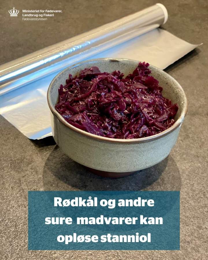 LÆG IKKE SØLVPAPIR OVER&nbsp;RØDKÅLEN